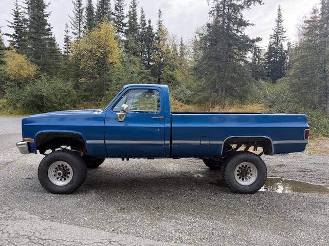Chevy-silverado-k20-1986-blue