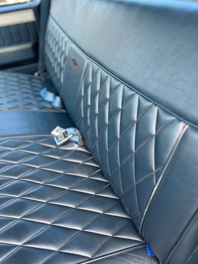 Chevy-silverado-pick-up-1987-blue-7