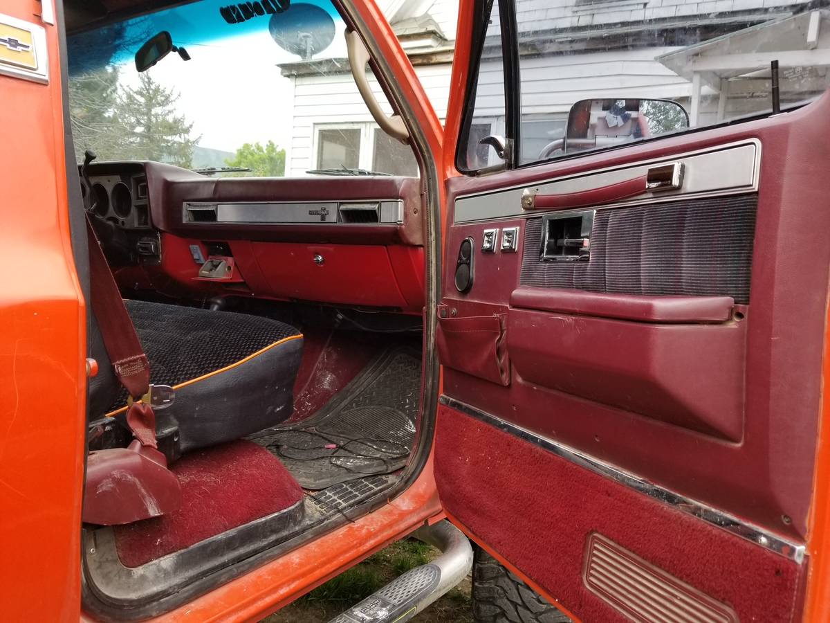 Chevy-silverado-swb-stepside-1987-orange-9