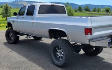 Chevy-square-body-crew-cab-1984-1