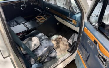 Chevy-suburban-1500-1991-3