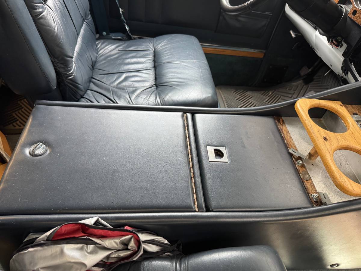 Chevy-suburban-1500-1991-5