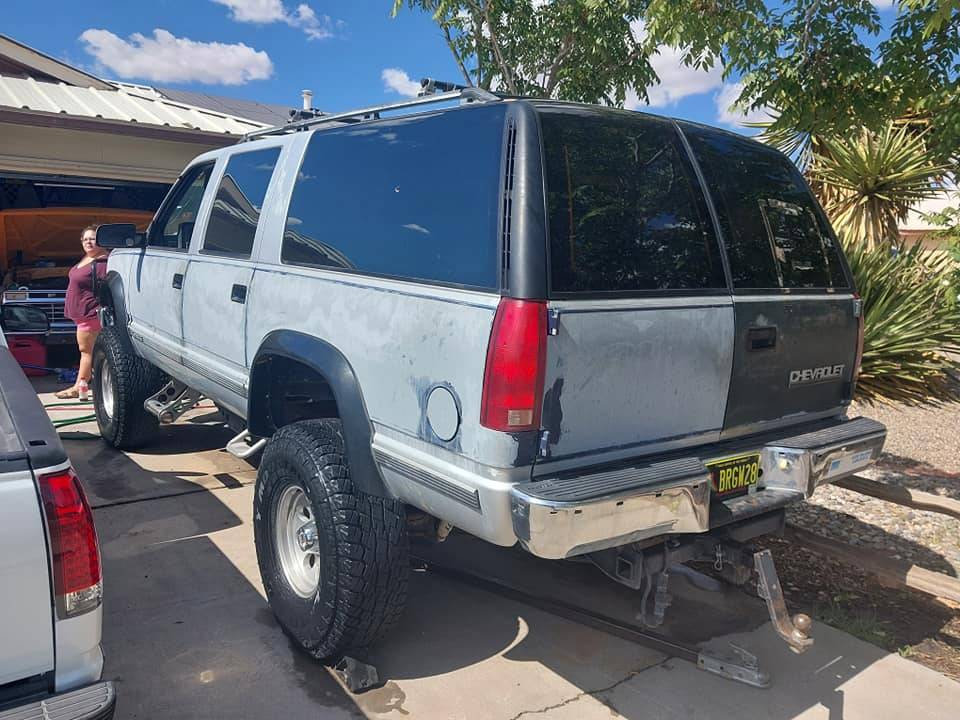 Chevy-suburban-1500-1993-2