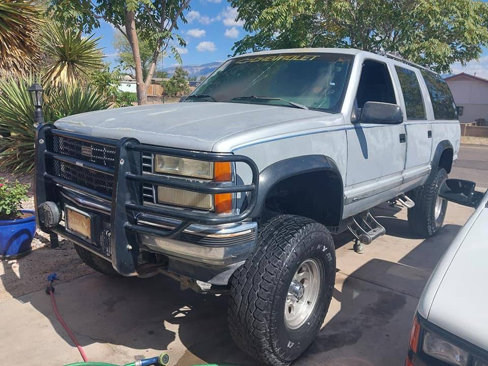 Chevy-suburban-1500-1993