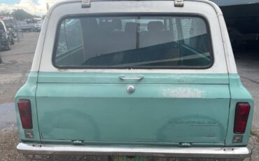 Chevy-suburban-1968-custom-2