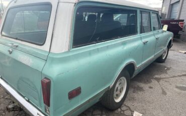 Chevy-suburban-1968-custom-3