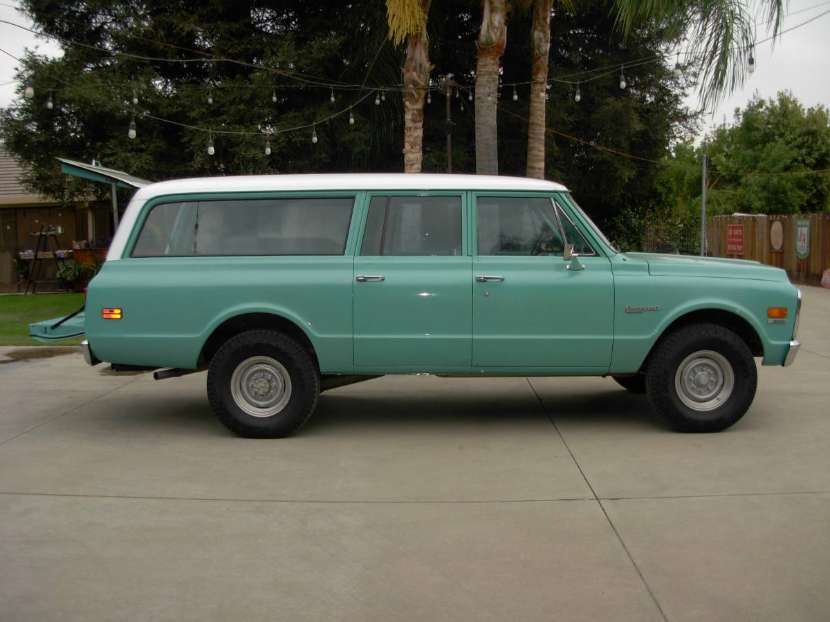 Chevy-suburban-1972-1