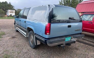 Chevy-suburban-2500-1993-blue-2