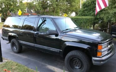 Chevy-suburban-2500-1995-black