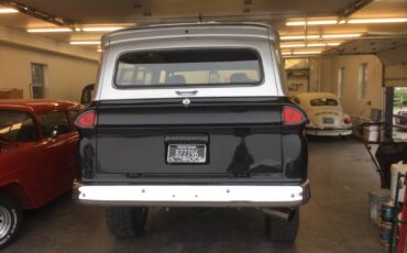 Chevy-suburban-2500-diesel-1963-1