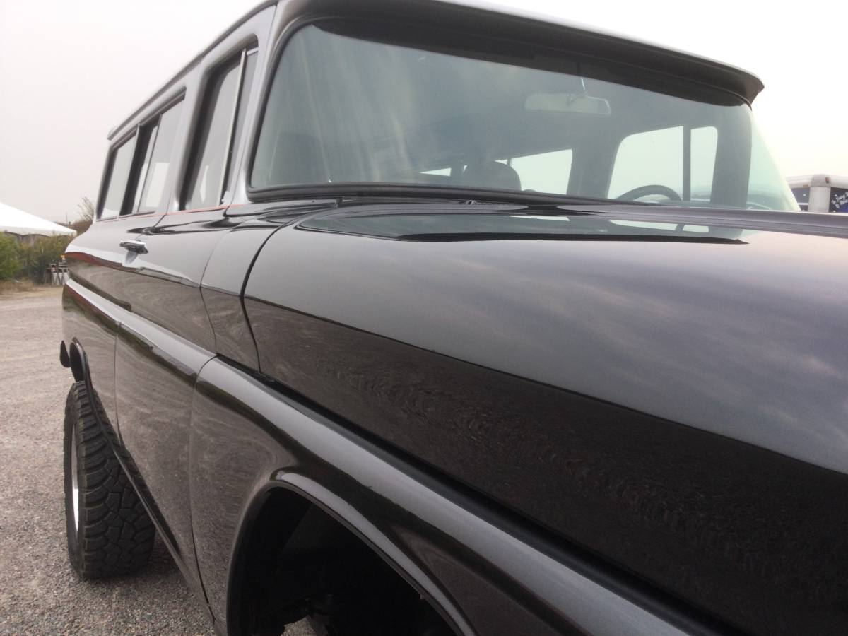 Chevy-suburban-2500-diesel-1963-17