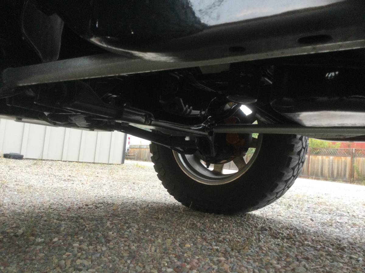 Chevy-suburban-2500-diesel-1963-19