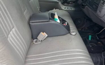 Chevy-suburban-2500-diesel-1989-red-1