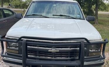 Chevy-suburban-2500-diesel-1989-red-5