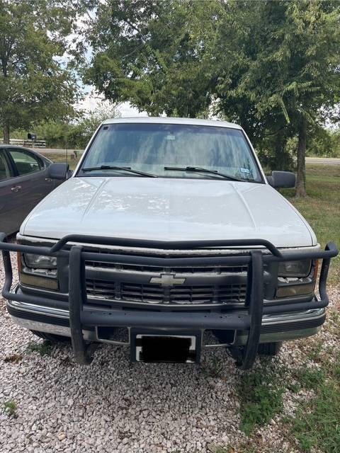 Chevy-suburban-2500-diesel-1989-red-5