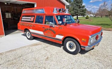 Chevy-suburban-ambulance-1972-1