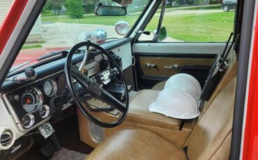 Chevy-suburban-ambulance-1972