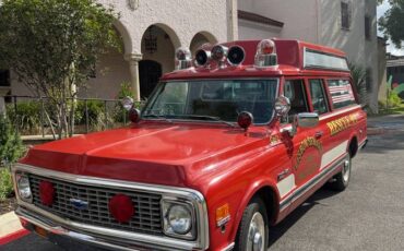 Chevy-suburban-ambulance-1972-3