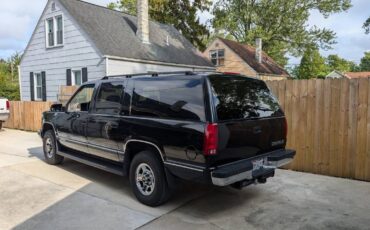Chevy-suburban-lt-4x4-1995-black-2