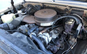 Chevy-suburban-r2500-1991-18