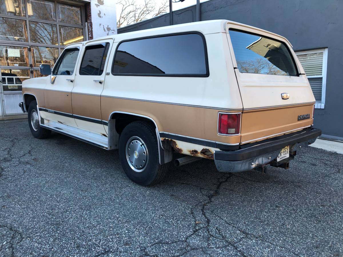 Chevy-suburban-r2500-1991-2