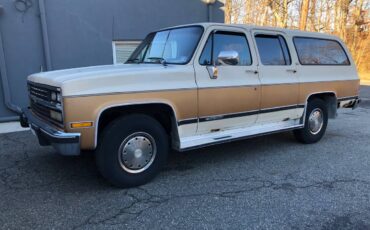 Chevy-suburban-r2500-1991
