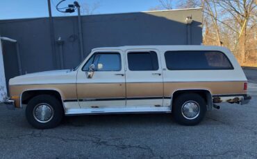 Chevy-suburban-r2500-1991-9