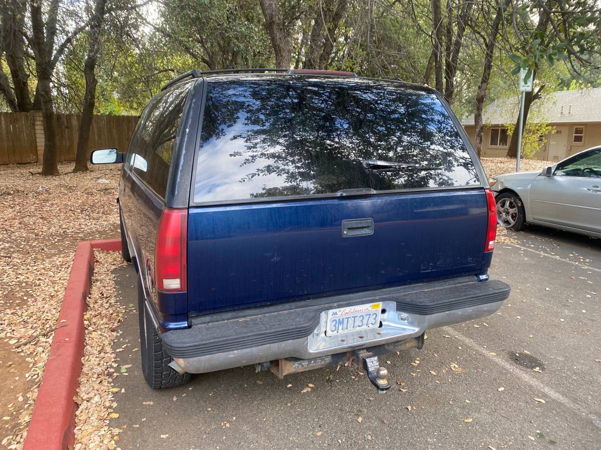 Chevy-tahoe-1995-1