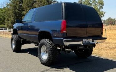 Chevy-tahoe-4x4-1995-blue