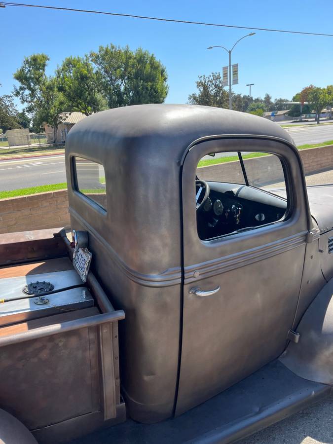 Chevy-truck-1938-brown-4