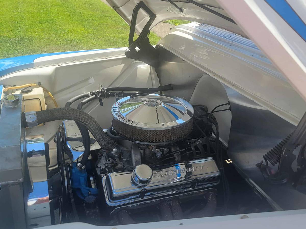 Chevy-truck-1956-white-5