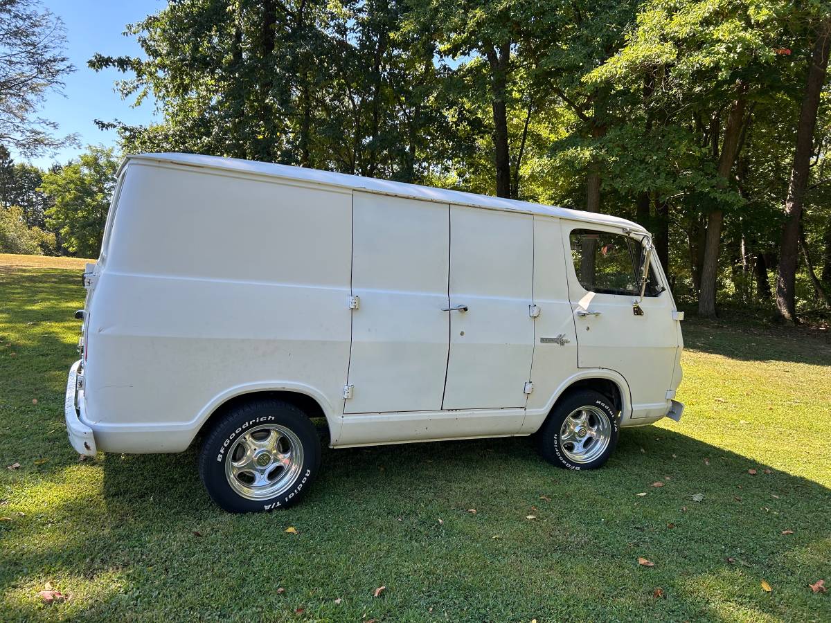 Chevy-van-1967-11