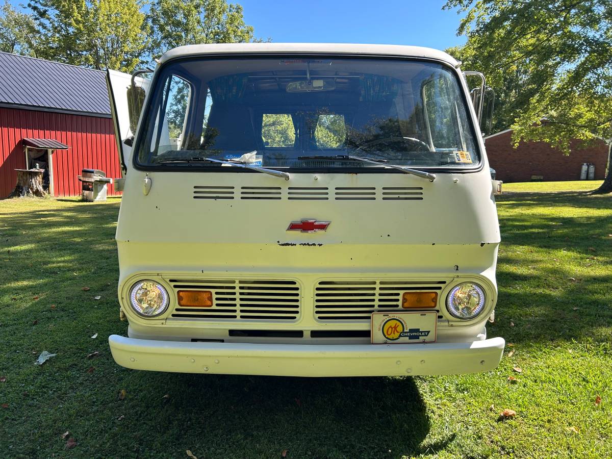 Chevy-van-1967-9