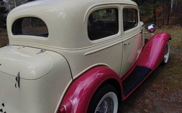 Chevy2-door-sedan-1933-1