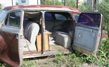 Chrysler-300-1946-primer-tan