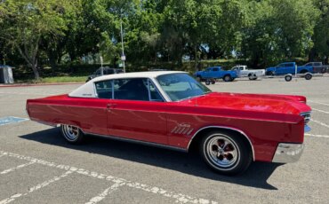 Chrysler-300-1968-Red-Black-12