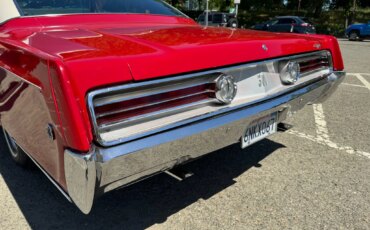 Chrysler-300-1968-Red-Black-16