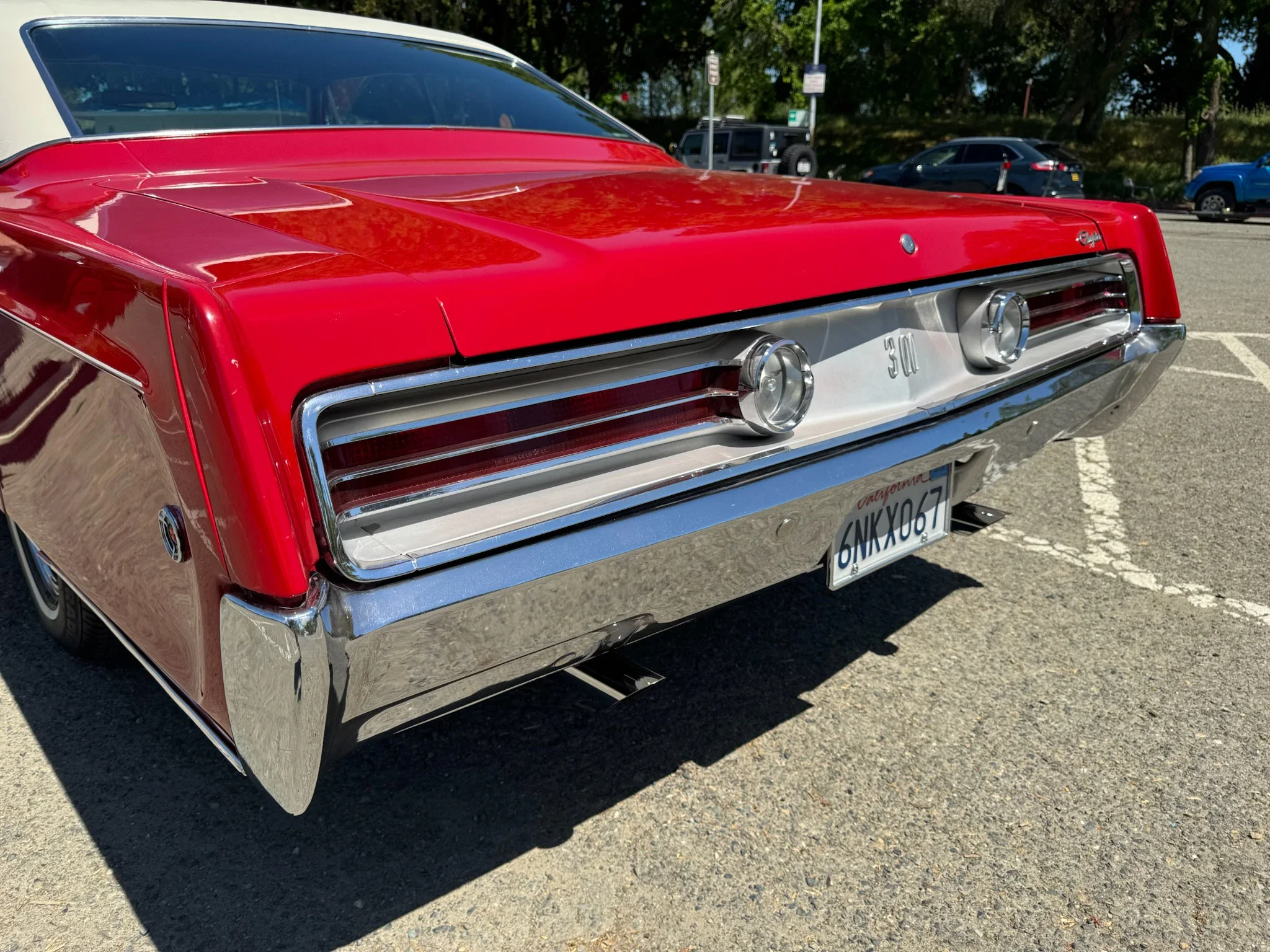 Chrysler-300-1968-Red-Black-16