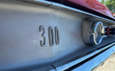 Chrysler-300-1968-Red-Black