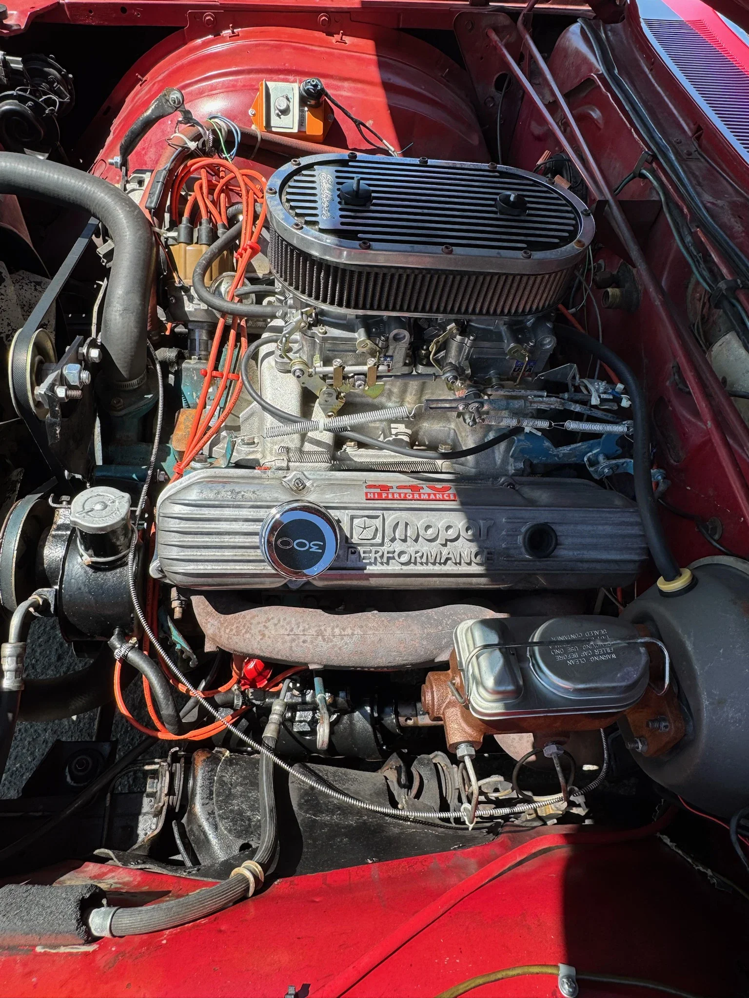 Chrysler-300-1968-Red-Black-5