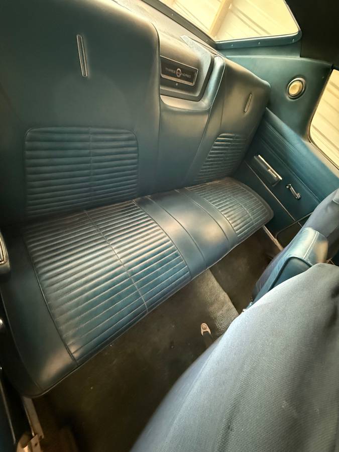 Chrysler-300-1968-blue-5