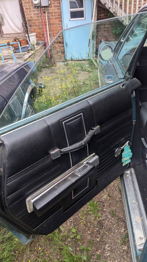 Chrysler-300-1970-blue-14