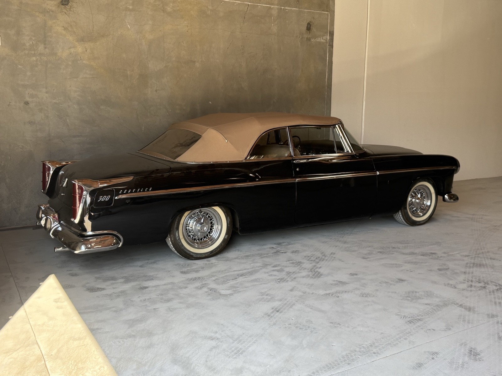 Chrysler-300-C-1955-2