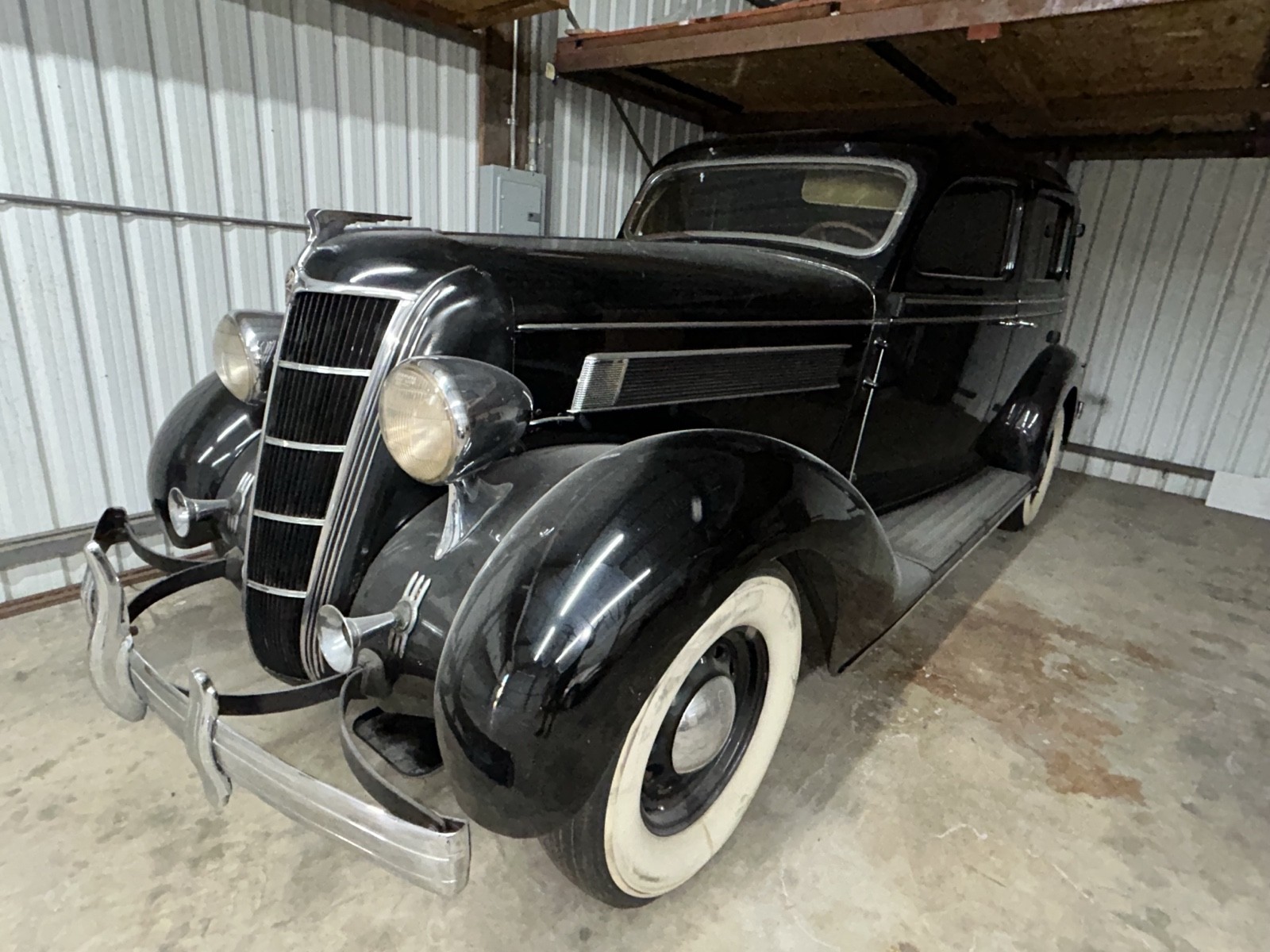 Chrysler-Airstream-1935-1