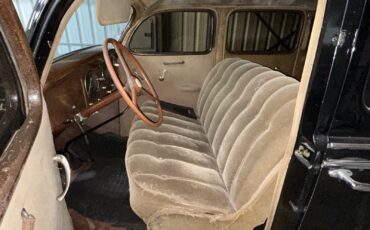 Chrysler-Airstream-1935-11