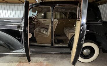 Chrysler-Airstream-1935-5