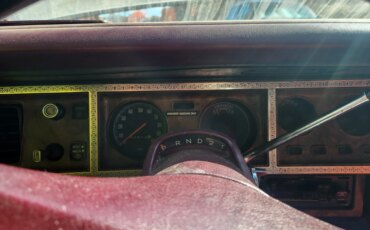 Chrysler-Cordoba-1975-Black-Burgundy-11