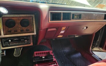 Chrysler-Cordoba-1975-Black-Burgundy-12