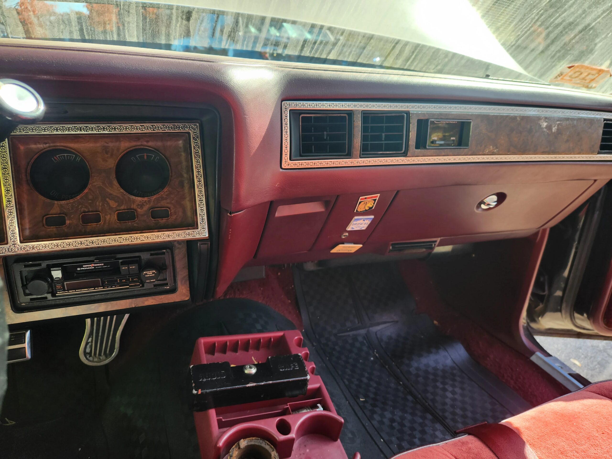Chrysler-Cordoba-1975-Black-Burgundy-12