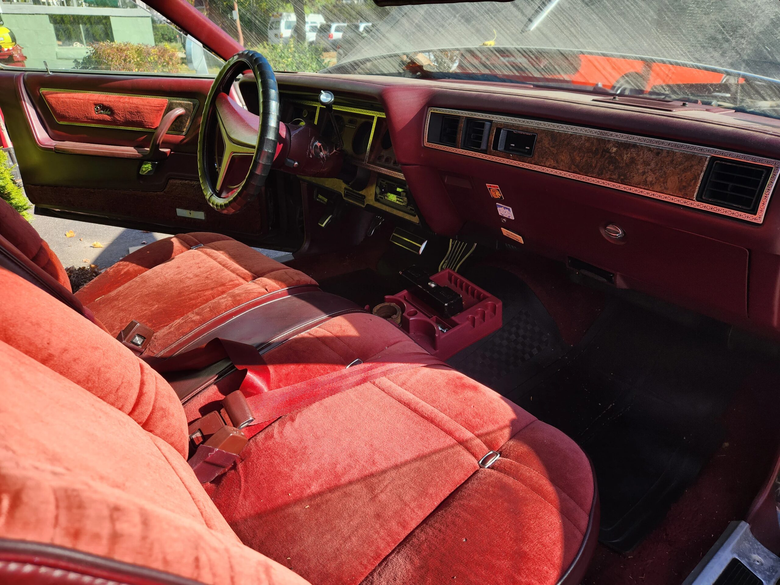 Chrysler-Cordoba-1975-Black-Burgundy-7